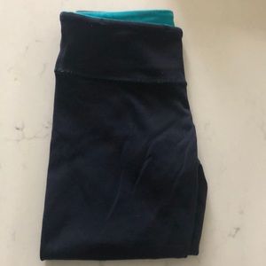 Lululemon Aqua reversible Capri length size 4 pant